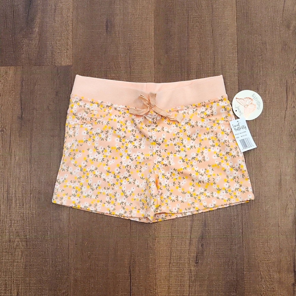 5 pocket adorable floral shorts